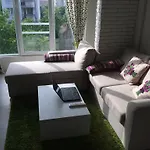 Apartment South Park - Louis Eyer