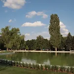 Apartment South Park - Louis Eyer